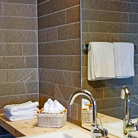 Hotel Romantik Muottas Muragl 3*