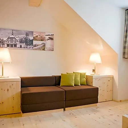 Romantik Muottas Muragl Hotel 3*